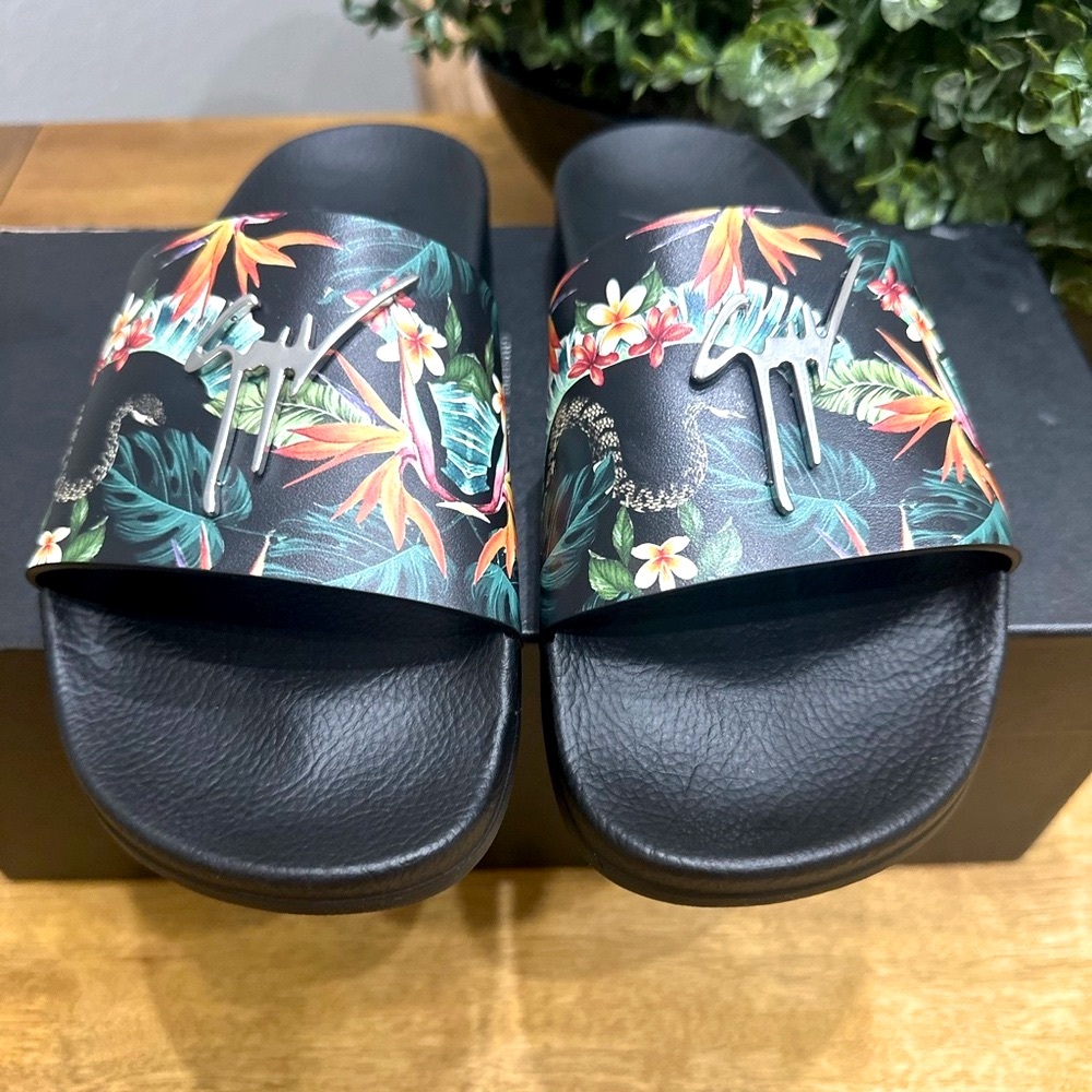 Giuseppe Zanotti Venom Slides/Slippers